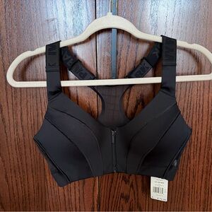Stylish Black Sports Bra with Zip Front